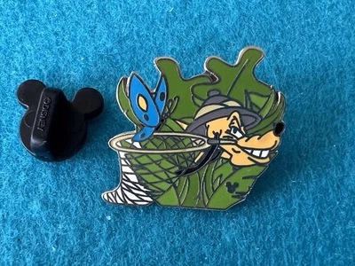 Pin Disney - PLUTO - Atrapas Mariposas - Cordón Fundido Serie 3 - 2005 Foto 1 de 3