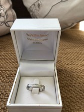 platinum diamond ring size 7