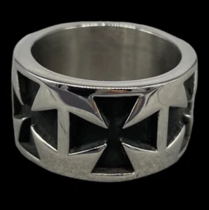 ANELLO UOMO FASCIA CROCE CELTICA COLORE ARGENTO NERO IN ACCIAIO STAINLESS STEEL. - Foto 1 di 14