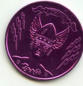 Mardi Gras Doubloon Krewe of Thor 1978 aluminio púrpura - Imagen 1 de 2