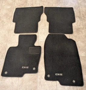 2017-2021 Mazda CX-5 Floor Mats KBG6-68G40, KBG6-68G30, KJK9-68666, KB7W-68667 - Bild 1 von 7