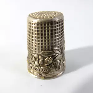 Vintage Religious Recordaco Basilica De Fatima Thimble 4.5 grams - Picture 1 of 4