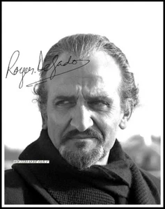Imagen de lona de algodón autografiada de Roger Delgado. Edición Limitada (RD-1) - Imagen 1 de 1