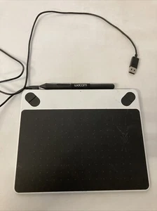Wacom Intuos CTL-490 Drawing Graphics Tablet *No Pen* - Picture 1 of 5