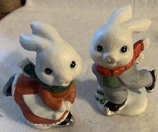 Homco 5305 - Boy Girl Bunny Rabbit Figures - Ice Skating - Christmas Winter