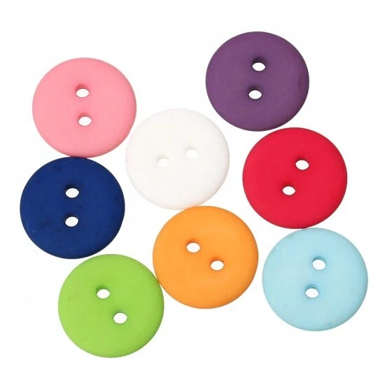 BULK 50 LOVELY MIXED ROUND RESIN BUTTONS 18MM FREE P&P! - Image 1 of 1