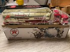 TEXACO Fire Chief SEASONS GREETINGS TANKER TRUCK Gold 1998 Taylor Made 1:32 (116