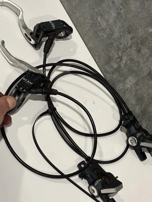 Set Idraulico Freni Shimano XTR BR-M975/BL-M975 Anteriore Posteriore MTB - Immagine 1 di 4