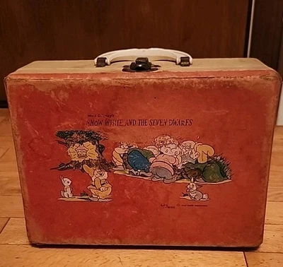 1950s Disneys Snow White & the Seven Dwarfs Childs Travel Suitcase By Neevel  - Image 1 of 4