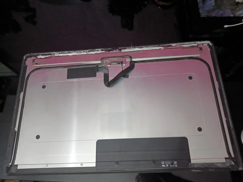 LCD APPLE iMAC A1418 21"LM215WF3 SD D1 LG DISPLAY BROKEN CORNER OF FRAME WORK - Image 1 of 4
