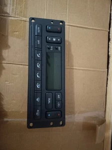 2003-2004 Ford Expedition OEM A/C Heater Digital Climate Control 4L24-18C612-AC - Picture 1 of 4
