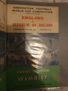 ENGLAND V REPUBLIC OF IRELAND 1957 INTERNATIONAL - Picture 1 of 1