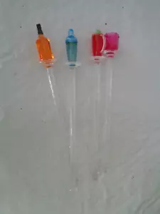 (4) Bottiglie di Alcool - Bevanda - Bar - Bastoncini Swizzle - Agitatori - Cocktail - Foto 1 di 2