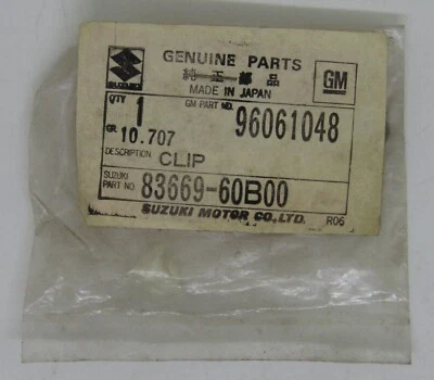 NUEVO GENUINO SUZUKI GM GENERAL MOTORES OEM CLIP PIEZA NO. 96061048 / 83669-60B00 Foto 1 de 2