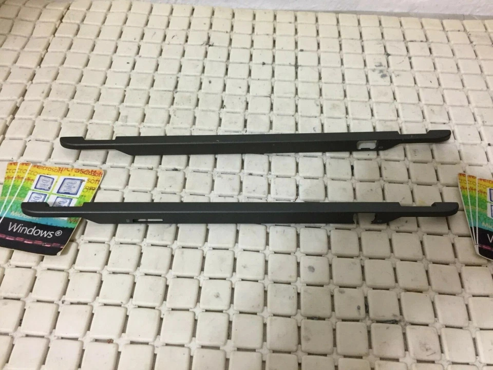 DELL VOSTRO 3360 COVER DELLE CERNIERE - Bild 1 von 1