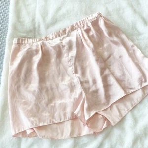 Victoria’s Secret white/gold label vintage pink silky high waist sleep shorts L - Picture 1 of 8
