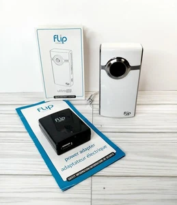 FLIP☆ Ultra HD U2120W  Video Camera~ 2 Hour Recording White+ Accessories Tested! - Picture 1 of 10