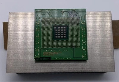 Intel XEON 3GHz SL6VW, Socket 603,512Kb L2 Cache,400MHz Bus Frequency, 1.525V - Image 1 of 2