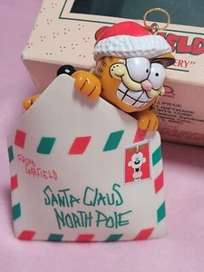 Vintage Enesco Christmas Ornament Garfield "Special Delivery" #558699 Vtg - Picture 1 of 7