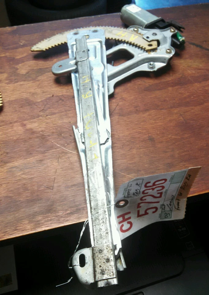 2001 2002 2003 2004 SUBARU LEGACY OUTBACK REGULADOR VENTANA DELANTERO PASAJERO DERECHO Foto 1 de 1