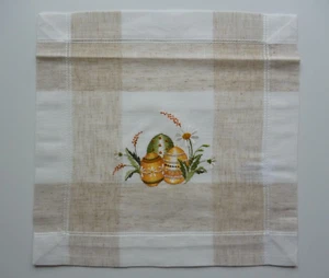 Osterdeckchen Deckchen Tischdecke 38 x 36 cm beige Leinenoptik, mit Stickerei - Bild 1 von 2