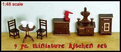 MINIATURE KITCHEN SET 8 pc. 1/4" Scale 1:48 for DOLLHOUSE/SHADOW BOXES Plastic - Image 1 of 4