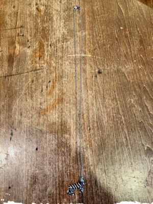 Collar de cebra de oro blanco de 14 quilates Effy de diseñador con diamantes blancos y negros de 0,5 quilates Foto 1 de 4