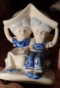 Vintage Holland Delft blue color porcelain people figurine Netherlands - Picture 1 of 9