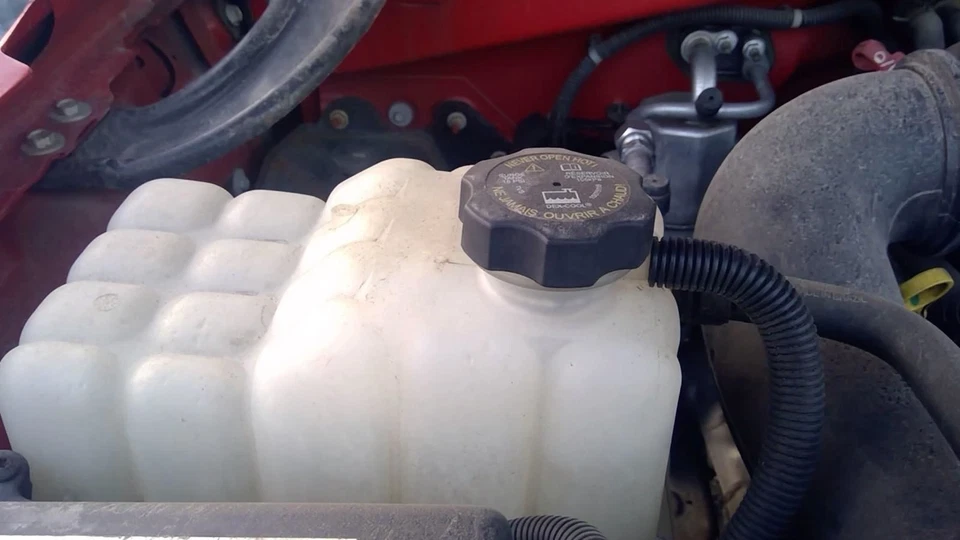 Coolant Reservoir Fits 04-09 HUMMER H2 5138259 Foto 1 de 1