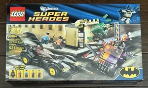 LEGO DC Comics Super Heroes: Batmobile and the Two-Face Chase 6864 - Picture 1 of 24