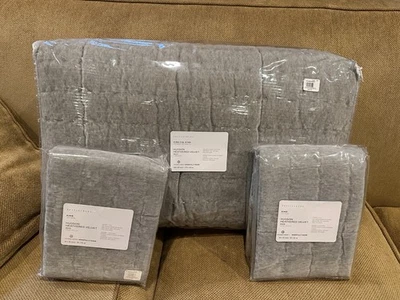 Pottery Barn Hudson Heathered Velvet KING QUILT + 2 KING Shams Gray  NEW w/tags - Image 1 of 4
