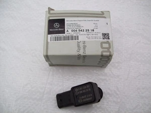 Mercedes A Class W176 Brake Servo Vacuum Switch Genuine A0065422518 2012-2018 - Picture 1 of 5