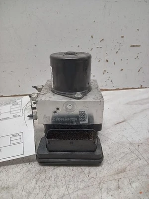 Used ABS Pump and Motor Assembly fits: 2013 Chevrolet Malibu Assembly Grade A — 第 1/4 张图片