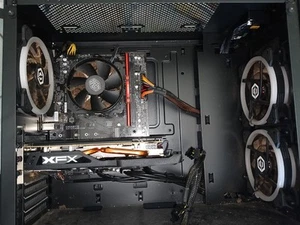 Cyberpower C Series Gaming PC+Accessories - Picture 1 of 4