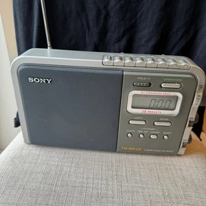 VTG SONY ICF-M770L Portable Radio FM AM LW Digital Tuning 28 Presets Grey, video - Picture 1 of 12