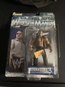 WWE The Rock WWF Signature Series 3 Wrestlemania Wrestling Action Figure - Bild 1 von 4