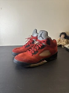 Nike DD0587-600 US9 Air Jordan 5 Retro Raging Bull Toro Bravo Varsity Rojo Negro - Imagen 1 de 5