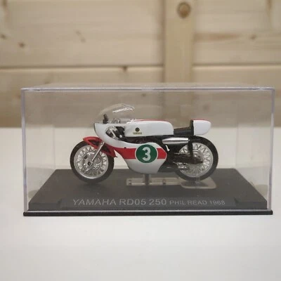 Yamaha RD05 250 1968 IXO Altaya 1:24 Phil Read. Campeón del Mundo. Foto 1 de 4