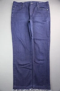 Women's 2014 Gap 1969 Jeans Real Straight Raw Hem Stretch Size 31 (33x28) - Picture 1 of 9