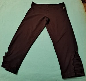 Teen Girl/Women Capris Size L14 by Xersion Pre-owned Excellent Condition - Picture 1 of 1