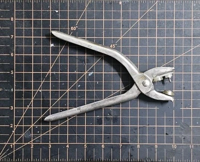 Vintage Scovill Snap Metal Rivet Punch Grommet Pliers Made in USA - Image 1 of 3