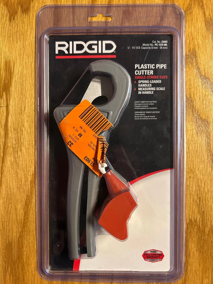 RIDGID Plastic Pipe Cutter 1/8"-1 3/8" Model No. PC-1375 ML - Image 1 of 2