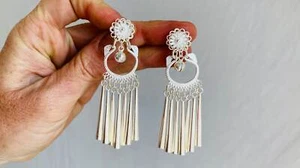 Lange silberne Hmong Ohrhänger. 0114 - Bild 1 von 5