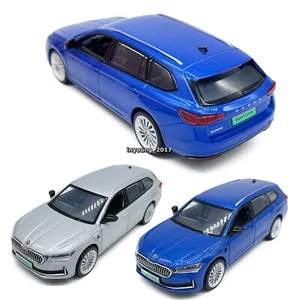 1/35 Skoda Superb IV Combi coche modelo aleación zinc juguete para hombres jóvenes - Imagen 1 de 26