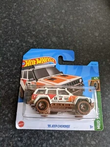 Hot Wheels HKL02 2023 Mud Studs 4/5 Jeep 1995 Cherokee Treasure Hunt 176/250 - Picture 1 of 1