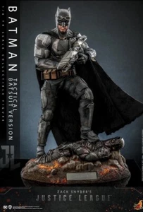 Hot Toys DC Comics Zack Snyder Justice League Batman Tactical Batsuit TMS085 1/6 - Bild 1 von 5