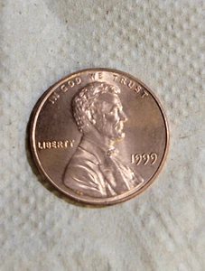 1999 Lincoln Penny No Mint Mark, Close AM *FREE SHIPPING*~ - Picture 1 of 4