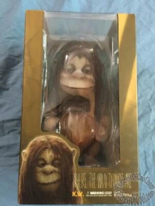 Where the Wild Things Are: K.W. Muñeca de colección de vinilo - Imagen 1 de 7