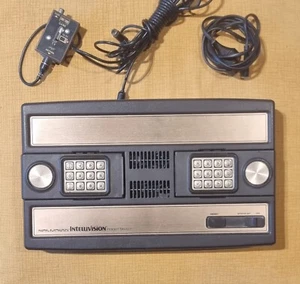 CONSOLE VINTAGE MATTEL ELECTRONICS INTELLIVISION MODELLO 5155 - Picture 1 of 6