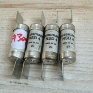 Lote de trabajo CUATRO (x4) Bussmann NSD4 FUSIBLE, hoja offset, 4a, 550Vac, NUEVO - Imagen 1 de 3